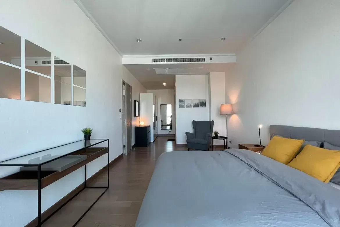 Move-In Ready Luxury Condo| 2BR