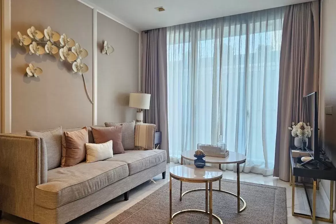 Move-In Ready Luxury Condo| 2BR